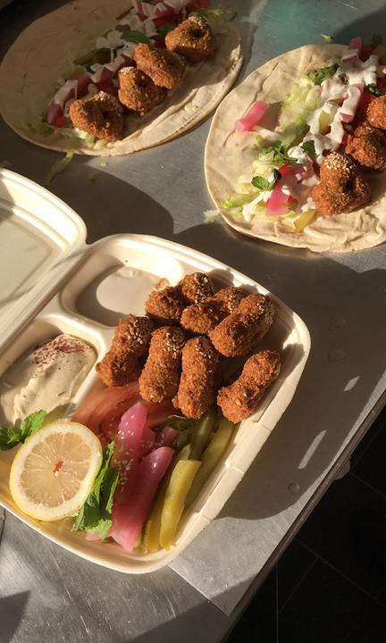 Walee - Falafel & Hummus